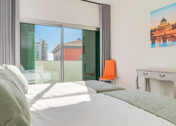 Daire Nogueira V With Private Pool By Madeira Funchal