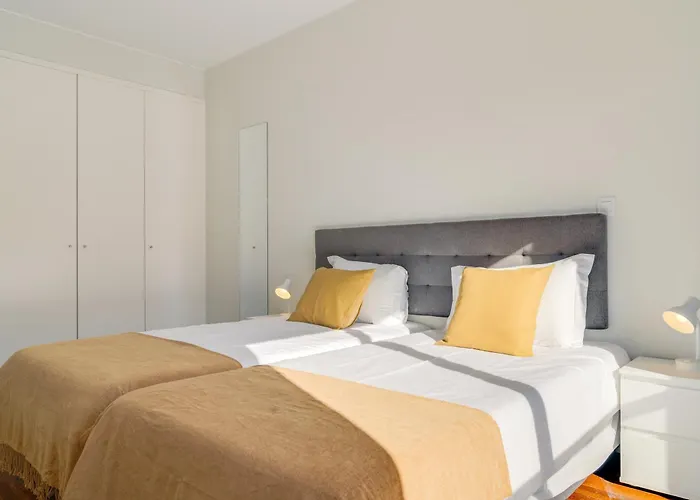 Nogueira V With Private Pool By Madeira Daire