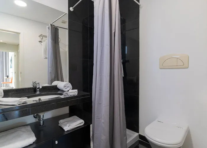 Daire Nogueira V With Private Pool By Madeira Funchal