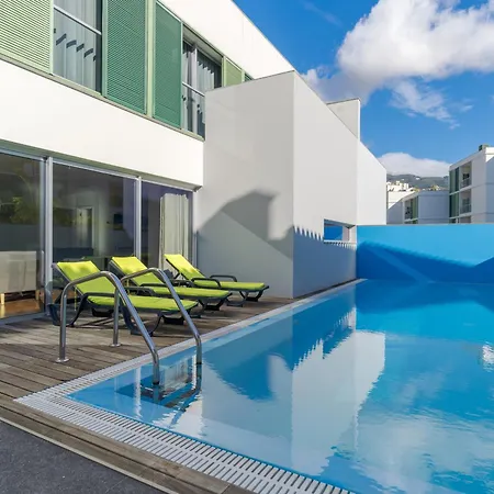 Nogueira V With Private Pool By Hr Madeira